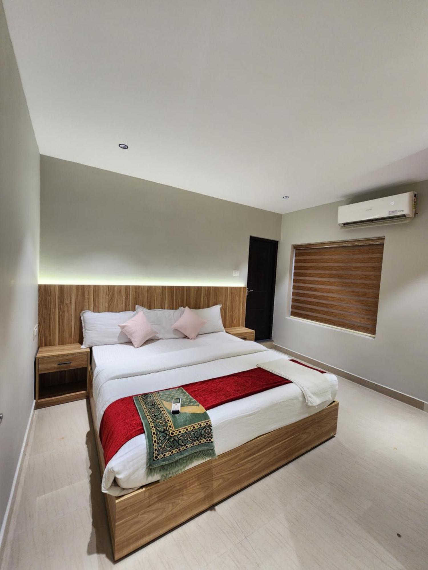 Muziris Manor Residency Hotel Kochi Exterior photo
