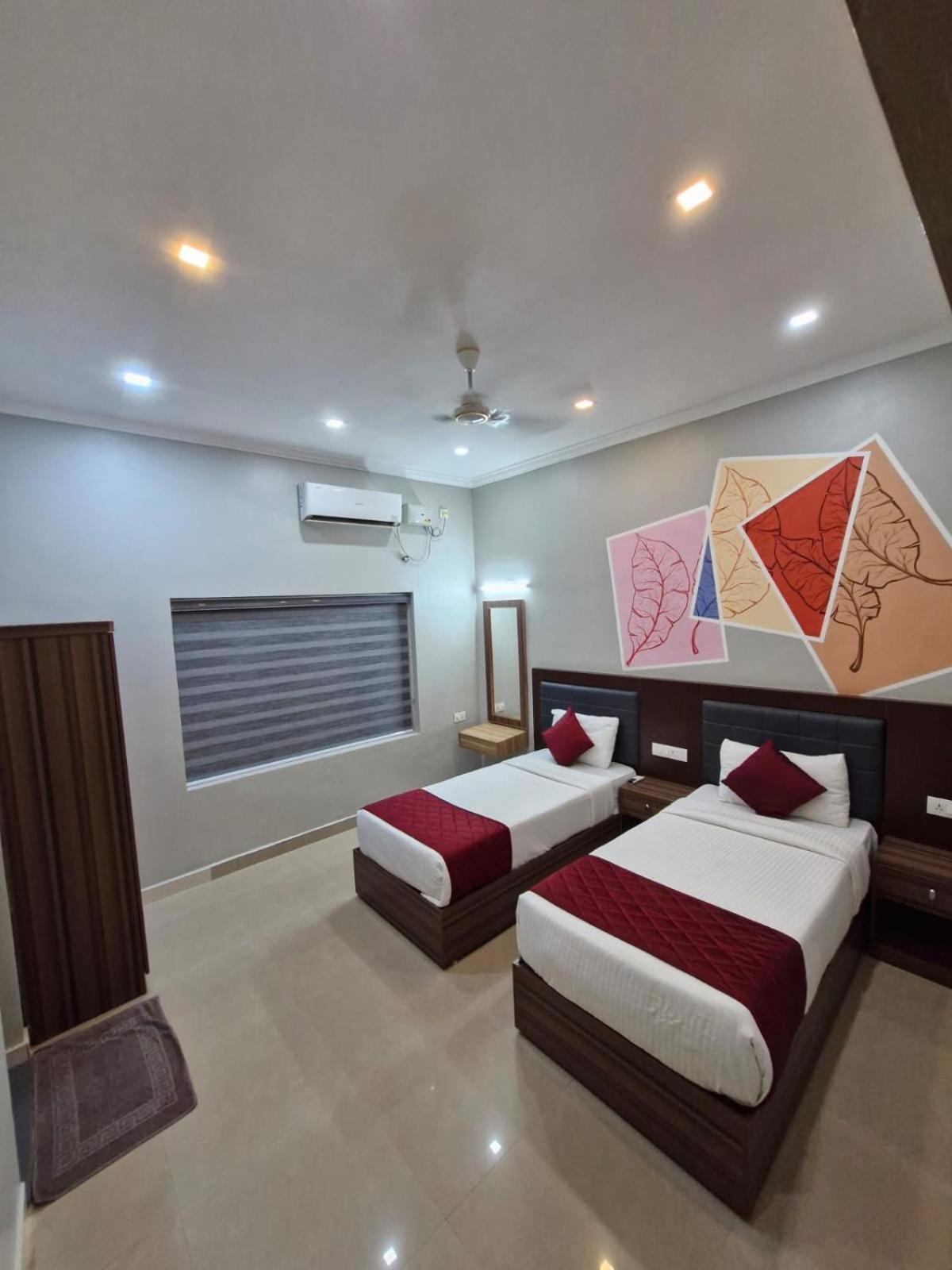Muziris Manor Residency Hotel Kochi Exterior photo